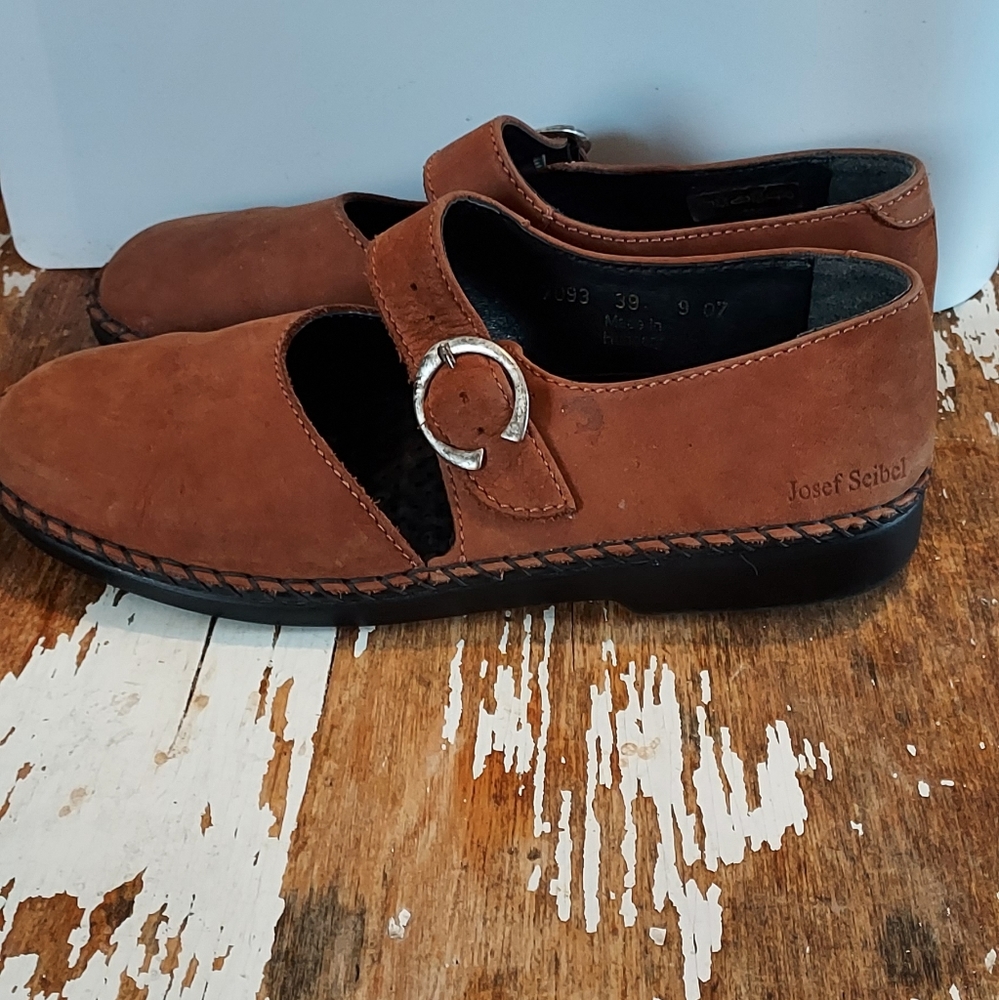 Women's Josef Seibel Buckle Mary Jane Brown Leather
